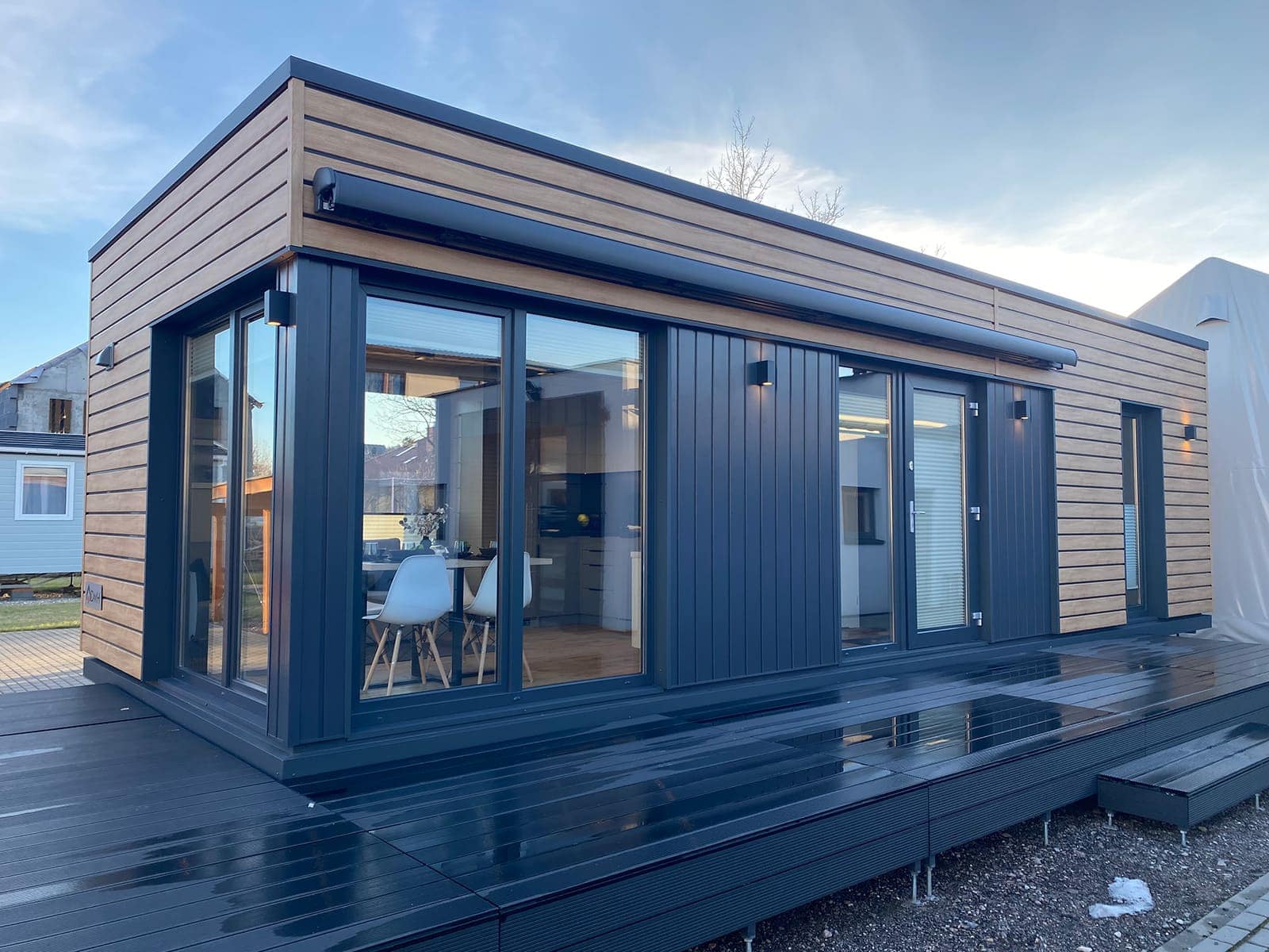 Mobilhaus D – Außenansicht